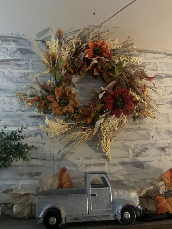 Maria G.'s Keepsake Bloom wreath at home
