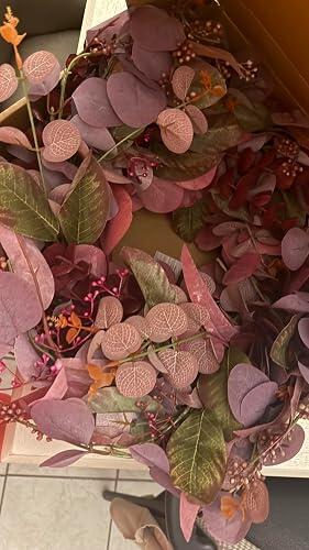 Dmitri I.'s Keepsake Bloom wreath at home