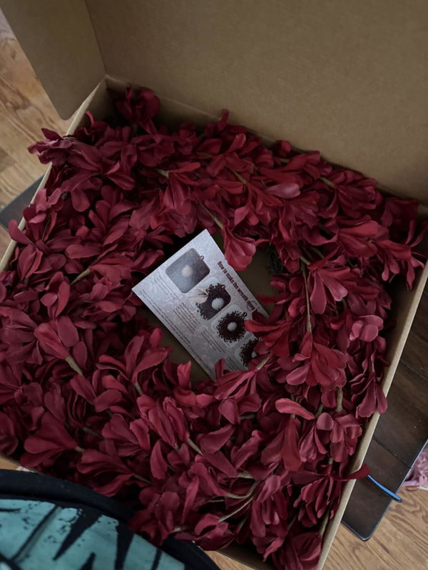 Liam M.'s Keepsake Bloom wreath at home