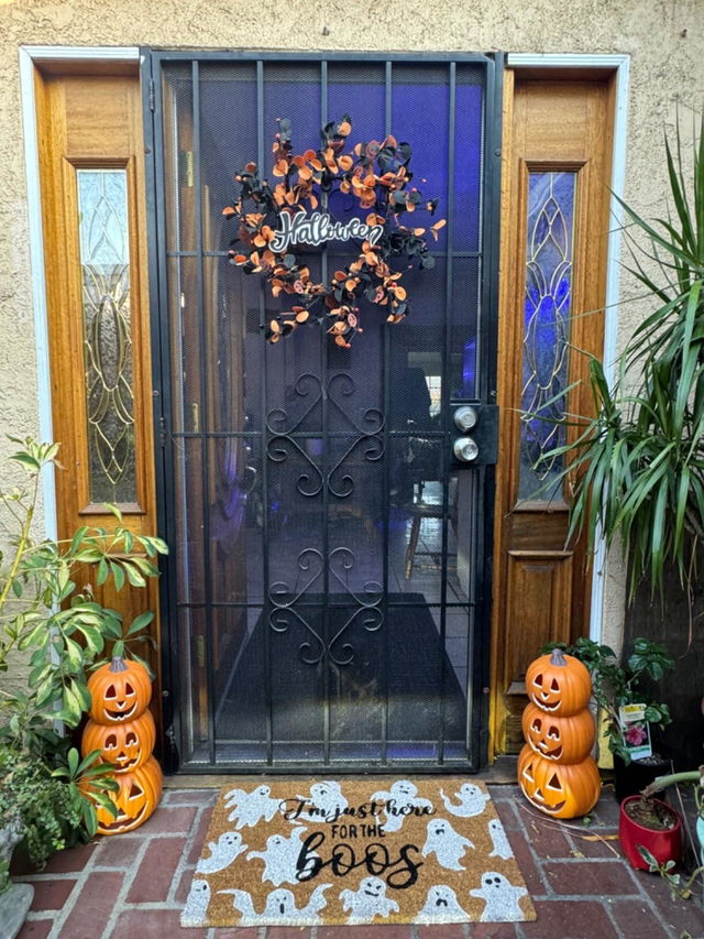 Savannah L.'s Keepsake Bloom wreath at home