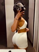 Dominique review photo