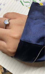 Lia review photo