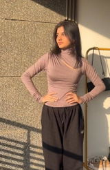priyanshi mahajan review photo