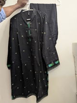 Maheennaz review photo