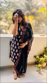 Meenakshi review photo