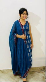 Surbhi Khurana review photo