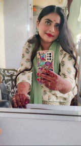Simran review photo
