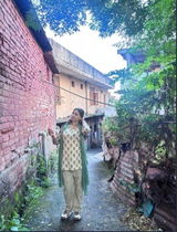 Nidhi review photo