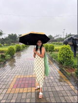 Sayali Salunke review photo