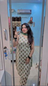 Shalini Upadhyay review photo