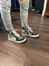 M Appn review photo