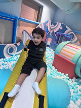 Zerafshan Nawaz review photo