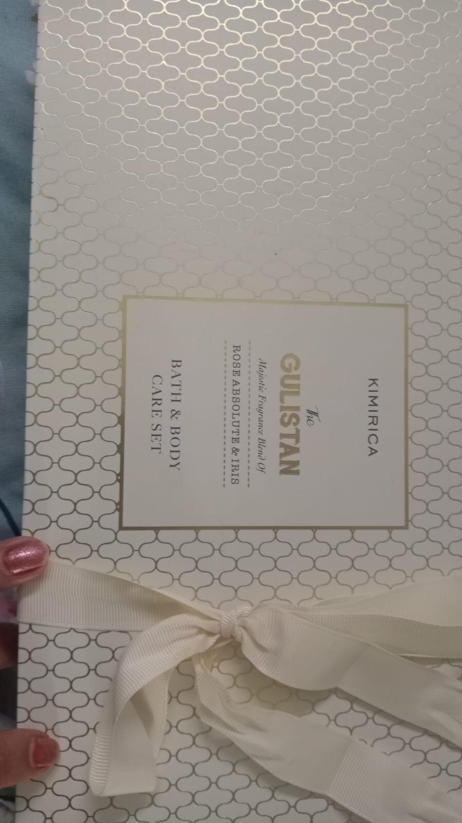 Aayushi Dwivedi review photo