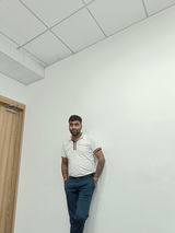 Anuj yadav review photo