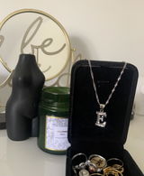E.A. review photo
