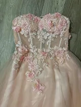 Tiara review photo