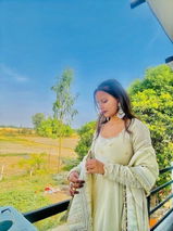 Nisha review photo