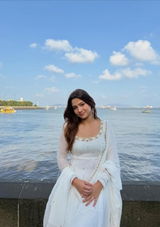 Vishva review photo