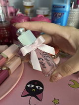 B.L. review photo