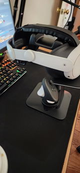 Ethan Holloway review photo