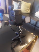 Elenge B. review photo
