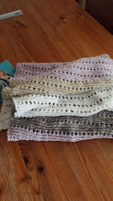 Hennie review photo