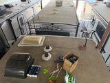 Eetai levin review photo