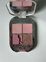 Chloe Dubois review photo