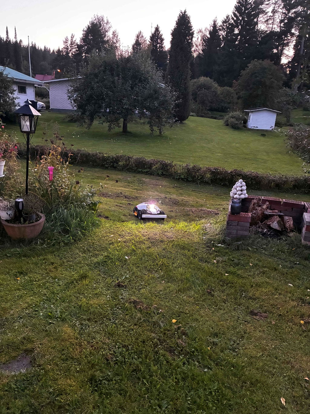 Mammotion Luba mini 2 1500 AWD LiDAR & Vision rajalangaton robottileikkuri (1500 m2)