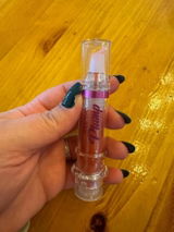 Rhianna review photo