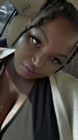 Charmaine review photo