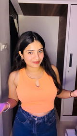 Sakshi review photo