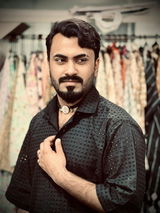 Nafees Bajjar review photo