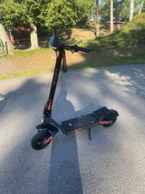 AK review photo