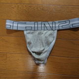 M. review photo