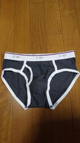 M. review photo