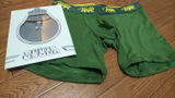 M. review photo