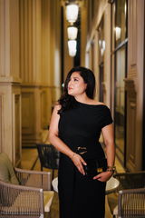 Ishita review photo