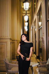 Ishita review photo