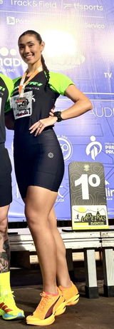 Camila Farias review photo