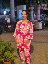 Pink FLoral kurta set with lace details