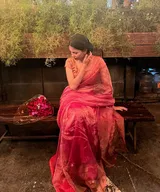 radhika khartude review photo