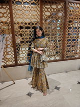 Saloni singh review photo