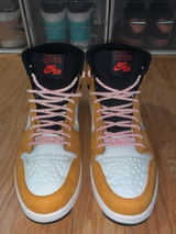 Carlos review photo