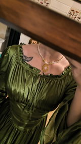 Vanessa review photo