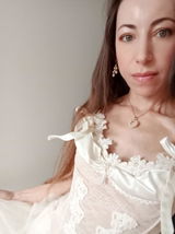 Alessandra review photo