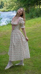 Anna Isabella Rufous review photo