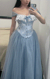 Annie Le review photo
