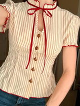 Courtney review photo
