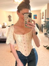 Courtney review photo